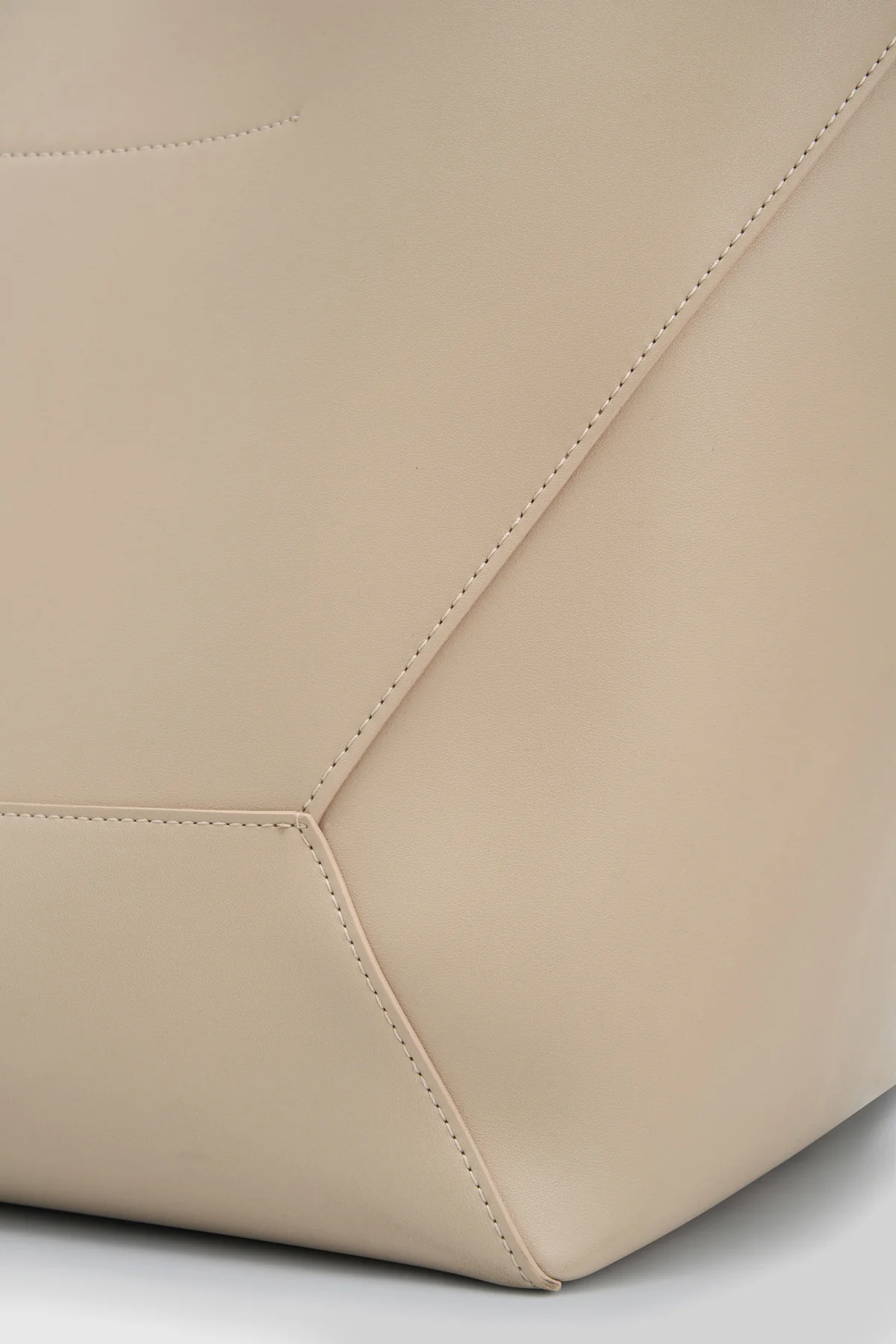 Ezra Tote - Image 3